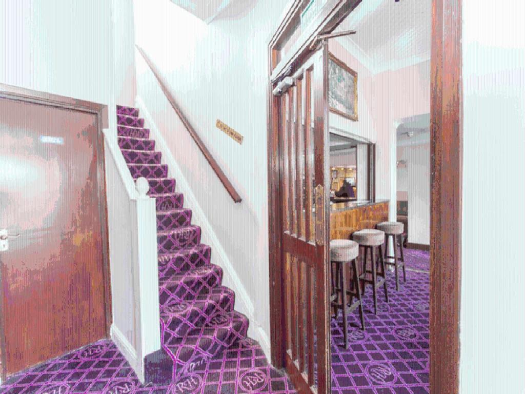 Oyo Ridgeway Hotel شينغفورد المظهر الخارجي الصورة
